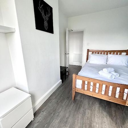 Modern 2 Bed Flat Close To Shoreditch / Free Wi-Fi لندن المظهر الخارجي الصورة