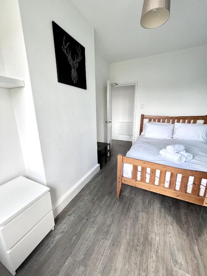 Modern 2 Bed Flat Close To Shoreditch / Free Wi-Fi لندن المظهر الخارجي الصورة